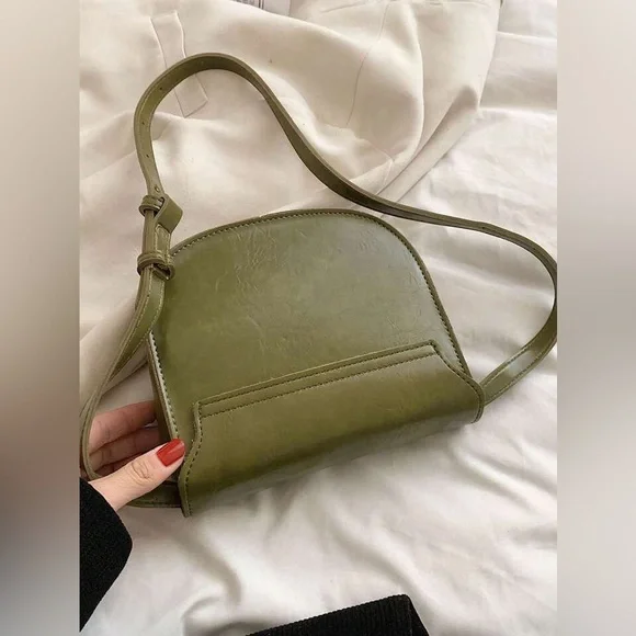 NWOT Vintage Style Twist Lock Closure Crossbody Shoulder Bag in Green - Picture 4 of 10